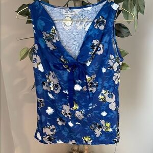 New York & Company Blue Floral Tie-Front Top